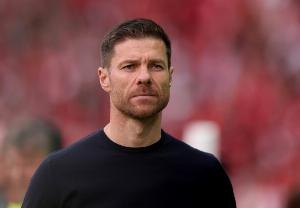 开云-阿隆索回应皇马传闻：我没有压力，现在谈论此事为时尚早