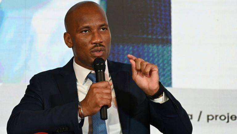 意媒：德罗巴代表非足联递交50页请愿书，为卢克曼争取公平转会